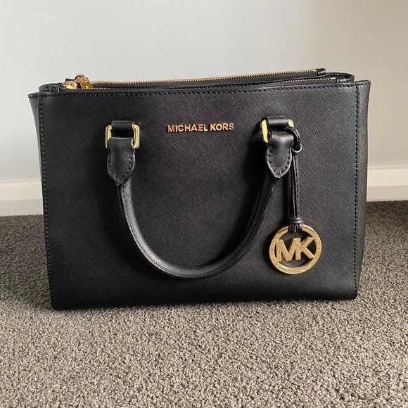 Michael Kors Handbags - Michael Kors Sutton Handbag